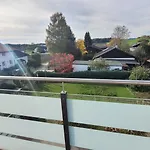 Super Mit Zwei Schlafzimmern Und Fitnessraum Sued-oestlich Von Muenchen Apartment *