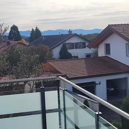 Super Mit Zwei Schlafzimmern Und Fitnessraum Sued-oestlich Von Muenchen Apartment Pfaffing