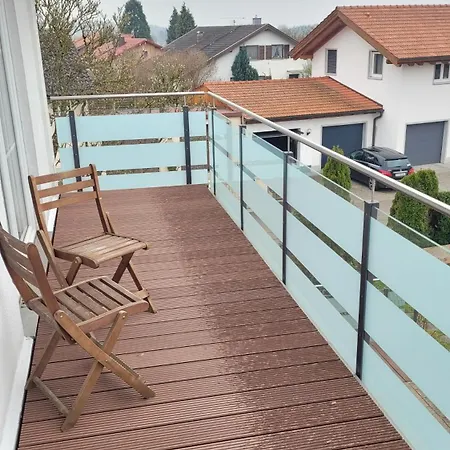 Super Mit Zwei Schlafzimmern Und Fitnessraum Sued-oestlich Von Muenchen Pfaffing