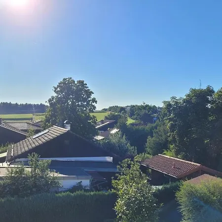 Apartamento Super Mit Zwei Schlafzimmern Und Fitnessraum Sued-oestlich Von Muenchen *